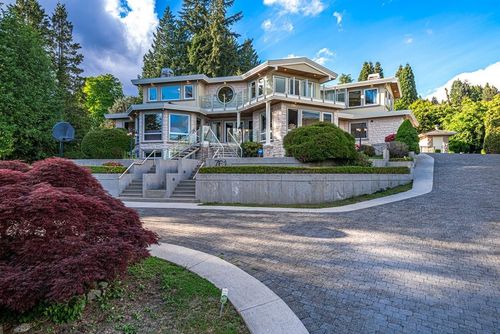761 Eyremount Dr, West Vancouver, BC, V7S2A3 | Card Image