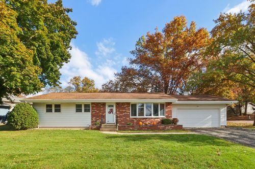 121 Old Settlers Trl, POYNETTE, WI, 53955-9543 | Card Image