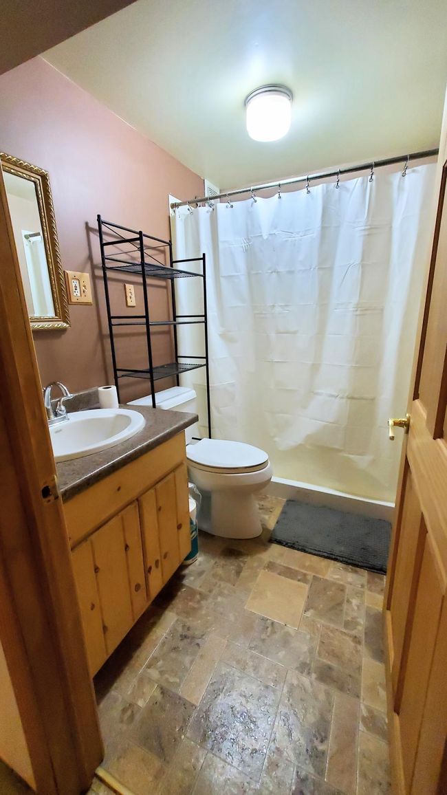 Lower Level bathroom | Image 15