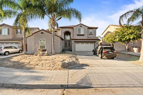 6632 W Dovewood Ln, Fresno, CA, 93723-8131 | Card Image