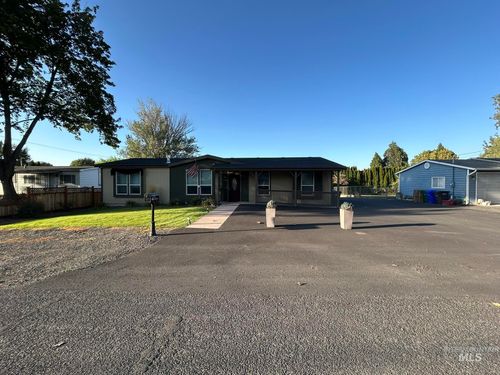 809 Park Dr, Lewiston, ID, 83501-4870 | Card Image