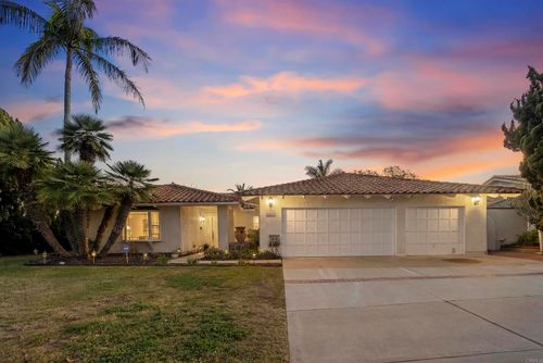 843 Santa Regina, Solana Beach, CA, 92075-1513 | Card Image