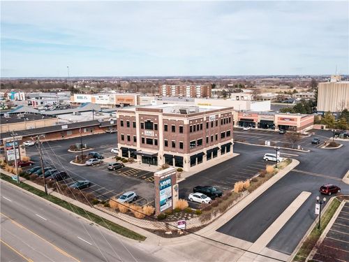 1211 N Belt - 202 Highway, St. Joseph, MO, 64506 | Card Image