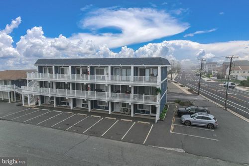 apt-305-212 W Brigantine Ave, BRIGANTINE, NJ, 08203-2572 | Card Image