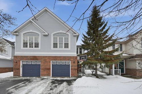 2015 Breezewood St, Orleans, ON, K4A4S7 | Card Image