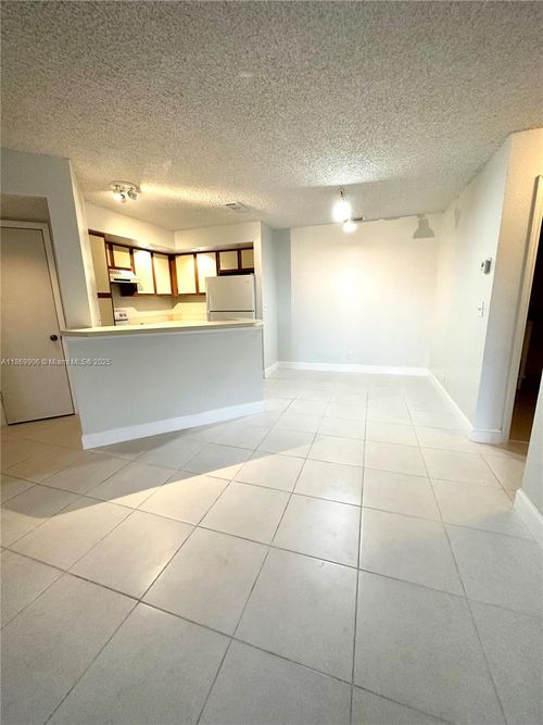apt-1024-3390 Pinewalk Dr N, Margate, FL, 33063-7838 | Card Image