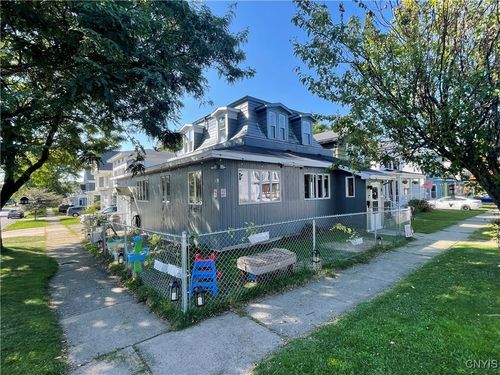 86 W Oneida St, Oswego, NY, 13126-2543 | Card Image