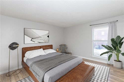 11-3602 Gillham Drive, Kansas City, MO, 64111 | Card Image