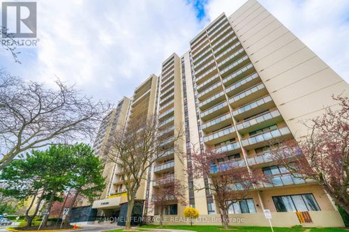 905-177 Linus Road, Toronto (Don Valley Village), ON, M2J4S5 | Card Image