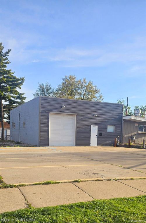 26633 Van Born Rd, Taylor, MI, 48180-1063 | Card Image