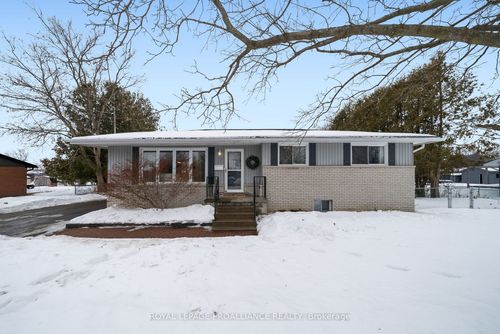 125 Catalina Dr, Belleville, ON, K8R1C4 | Card Image