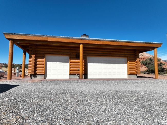 View of garage | Image 27