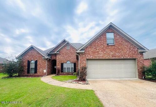 319 Bullock Cir, Richland, MS, 39218-6047 | Card Image