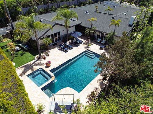 18141 Green Meadow Dr, Encino, CA, 91316-4426 | Card Image