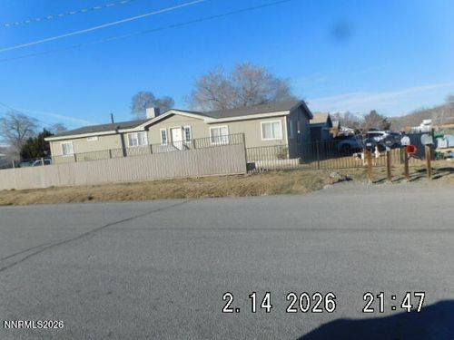 592 Morgan Cir, Sun Valley, NV, 89433-7224 | Card Image