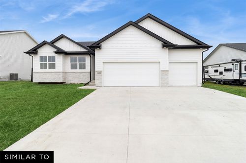 1415 Nw Steven St, Waukee, IA, 50263-6518 | Card Image