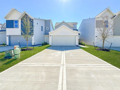 2718 Discovery Ln, Conroe, TX, 77301 | Card Image