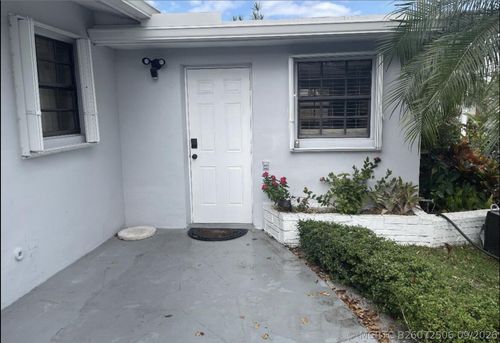 b-3610 Lloyd Dr, Oakland Park, FL, 33309-5015 | Card Image