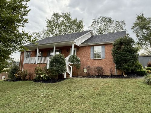 820 Royal Elm Cir, Hartsville, TN, 37074-2004 | Card Image