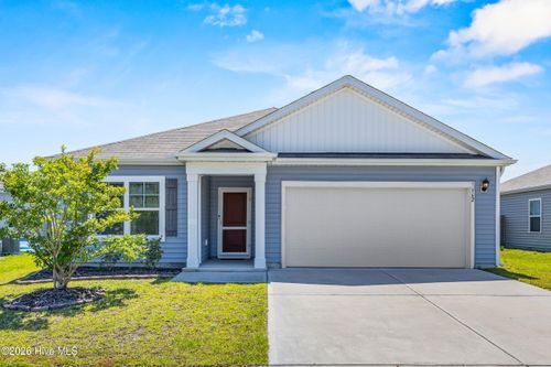 562 Draymore Dr Ne, Leland, NC, 28451-8179 | Card Image