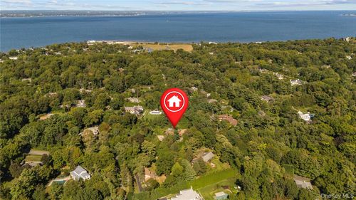 169 Middle Neck Rd, Sands Point, NY, 11050-1212 | Card Image