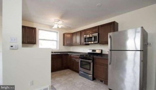 7611 Langdon St, Philadelphia, PA, 19111-3433 | Card Image