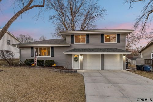 9916 Nina St, Omaha, NE, 68124-3755 | Card Image