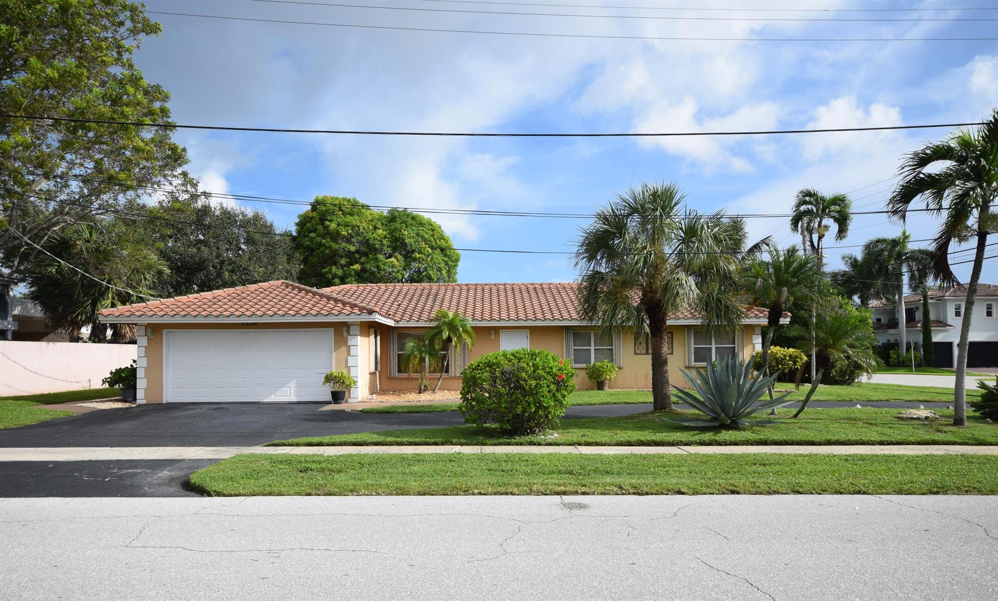 70th St, Boca Raton, FL 33487