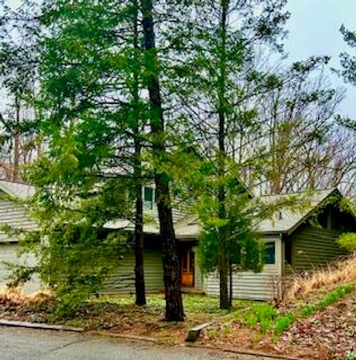 10045 Weko Drive, Berrien Township, MI, 49106 | Card Image