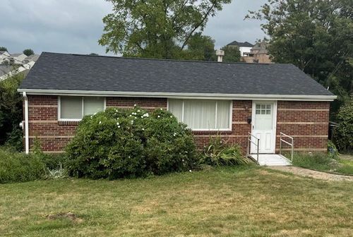 11580 Dennis Cir, North Huntingdon, PA, 15642-2966 | Card Image