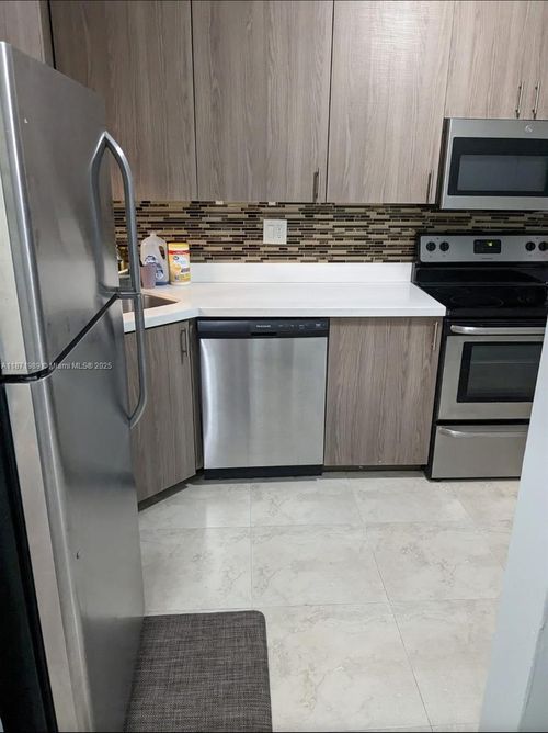 apt-303-7480 Nw 17th St, Plantation, FL, 33313-5172 | Card Image