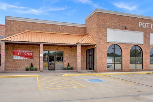 ste-100-680 E Fm 120, Pottsboro, TX, 75076-3043 | Card Image