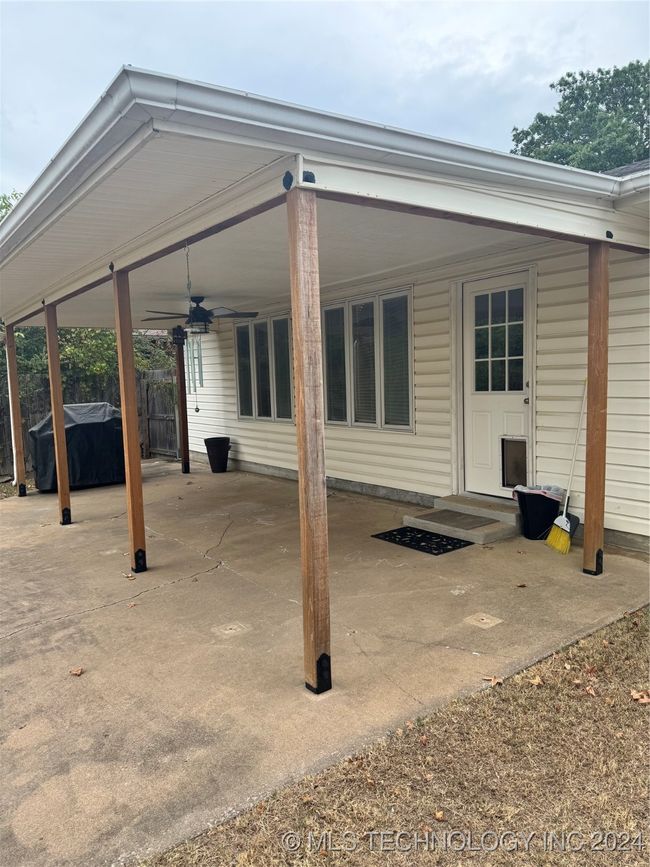 Covered patio | Image 38