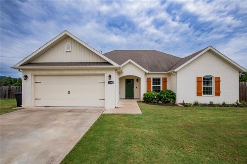 1491 General Fagan Dr, Prairie Grove, AR, 72753-7001 | Card Image