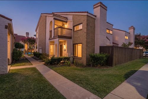 146-525 Ranch Trl, Irving, TX, 75063-7611 | Card Image