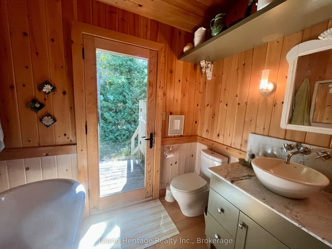 D-44 Wallbridge Island N/A, Home with 5 bedrooms, 3 bathrooms and 4 parking in Parry Sound Remote Area ON | Image 21