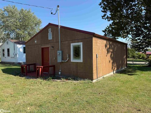 226 Adams St, Grand River, IA, 50108-7517 | Card Image