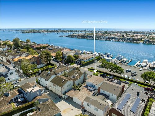 2551 Bayshore Dr, Newport Beach, CA, 92663-5606 | Card Image