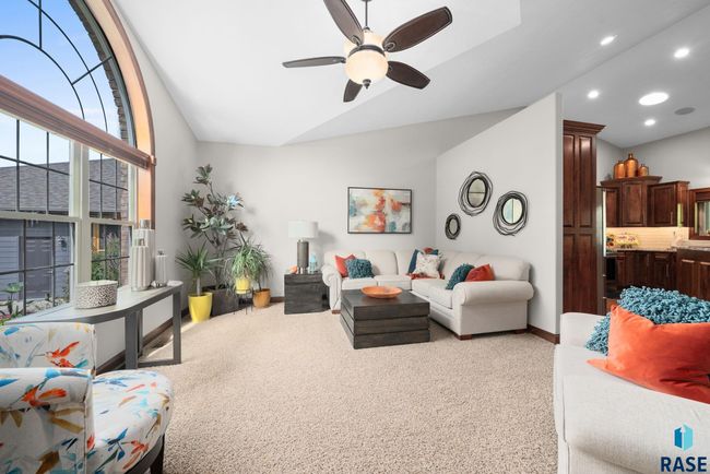 4400 E Aster Cir, House other with 5 bedrooms, 4 bathrooms and null parking in Sioux Falls SD | Image 16