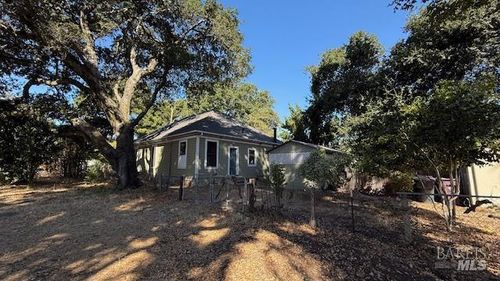 391 Oak St, Sonoma, CA, 95476-6161 | Card Image