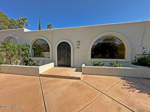 8034 E Shadow Ln, Tucson, AZ, 85750-9660 | Card Image