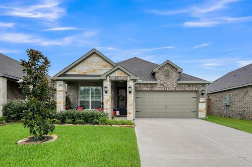 6115 White Spruce Dr, Conroe, TX, 77304-3237 | Card Image
