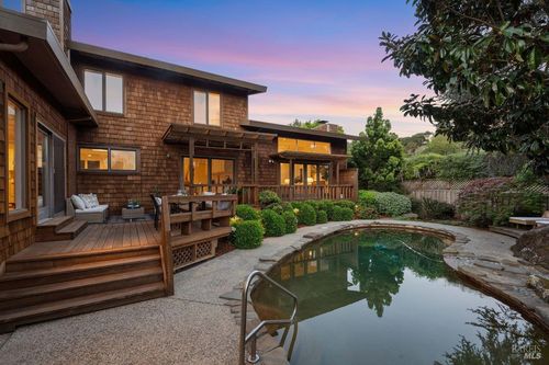 42 Underhill Road, Mill Valley, CA, 94941 | Card Image