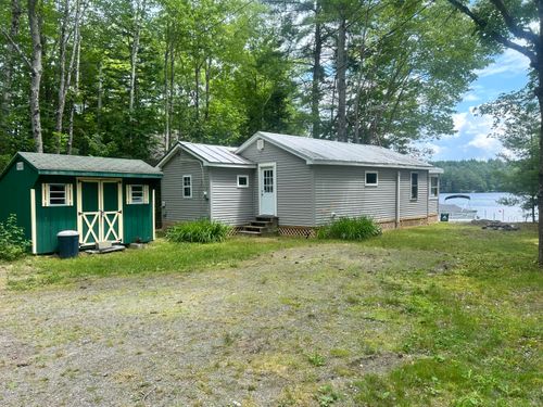 27 Sunshine Ln, Hartland, ME, 04943-3924 | Card Image