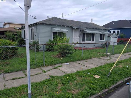 800 S 45th St, Richmond, CA, 94804 | Card Image