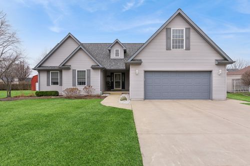 313 S Elm St, Manteno, IL, 60950-1613 | Card Image