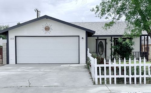 1017 W Benson Ave, Ridgecrest, CA, 93555-4703 | Card Image