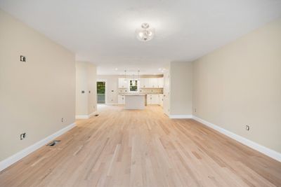 212 - 140 North Walker, Condo with 3 bedrooms, 2 bathrooms and 2 parking in Taunton MA | Image 3