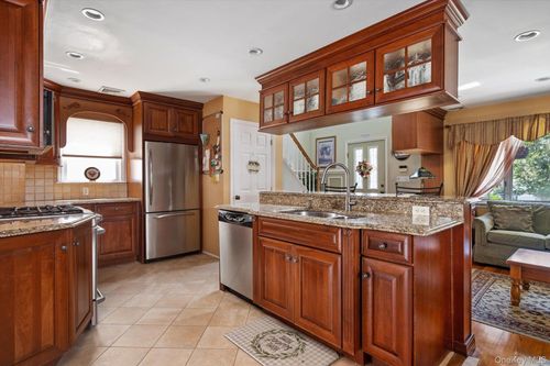 1741 Pettit Ave, Merrick, NY, 11566-2607 | Card Image