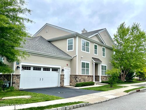 27 Mc Nish Way, Caldwell, NJ, 07006-3800 | Card Image